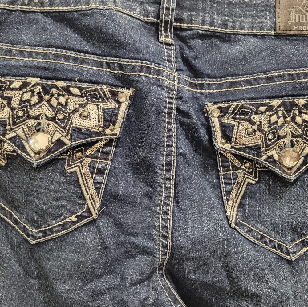 Love Indigo Premium Women's jean Capris 14